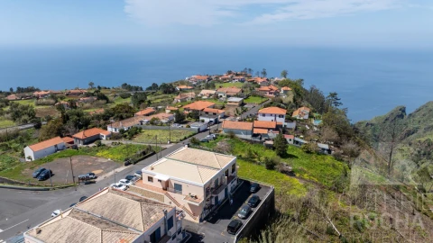 Moradia T3 para Venda em Prazeres