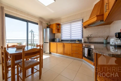 Moradia T3 para Venda em Prazeres