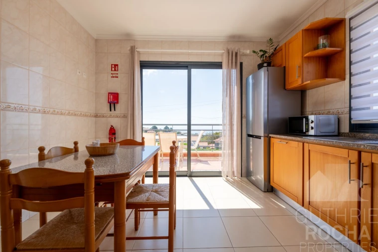 Moradia T3 para Venda em Prazeres Foto 15