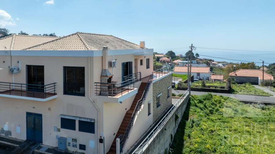 Moradia T3 para Venda em Prazeres Foto 28