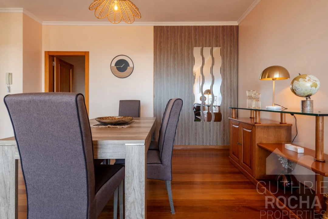 Moradia T3 para Venda em Prazeres Foto 8