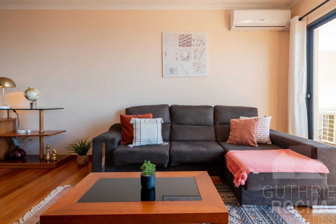 Moradia T3 para Venda em Prazeres Foto 10