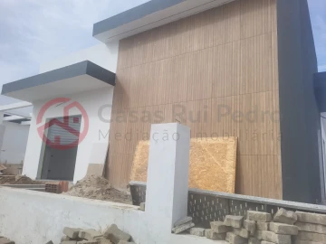 Moradia T3 para Venda em Fernao Ferro