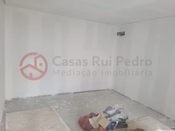 Moradia T3 para Venda em Fernao Ferro
