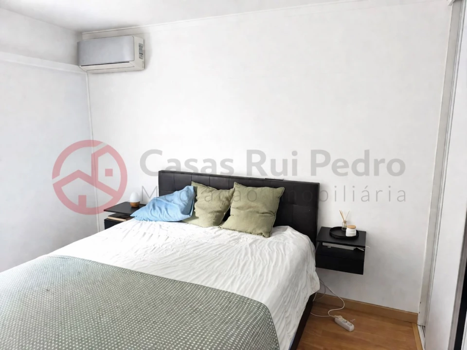 Apartamento T2 para Venda em Laranjeiro e Feijó Foto 8