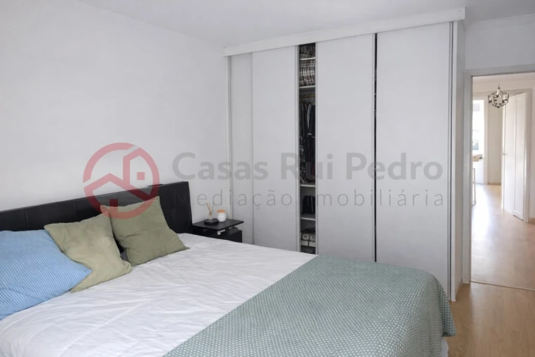 Apartamento T2 para Venda em Laranjeiro e Feijó Foto 7