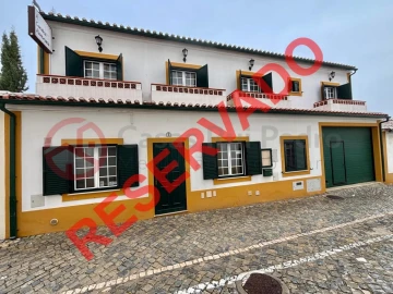 Moradia T7 para Venda em Golegã