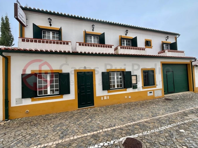 Moradia T7 para Venda em Golegã