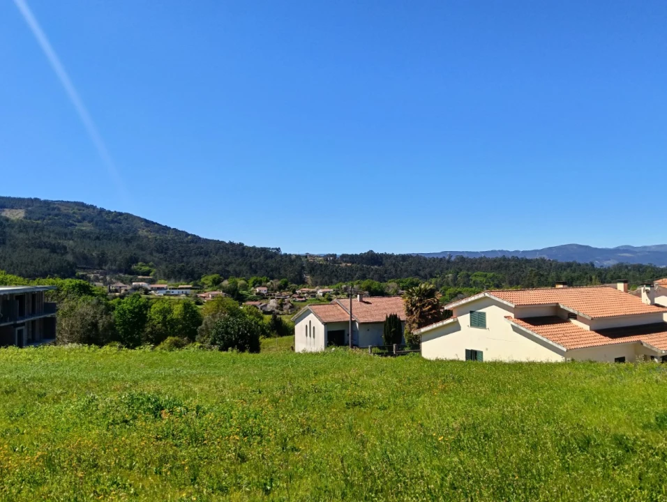 Terreno para Venda em Cornes Foto 4