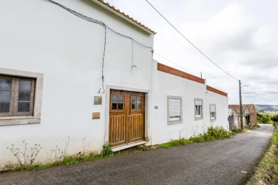 Moradia T4 para Venda em Nossa Senhora do Pópulo, Coto e São Gregório