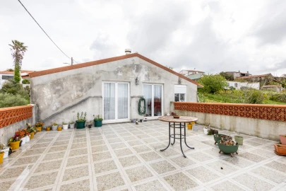 Moradia T4 para Venda em Nossa Senhora do Pópulo, Coto e São Gregório