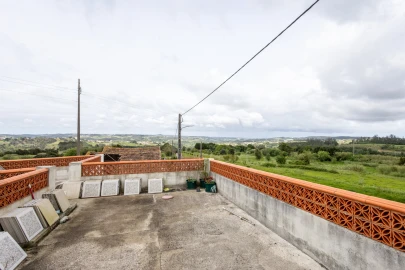 Moradia T4 para Venda em Nossa Senhora do Pópulo, Coto e São Gregório