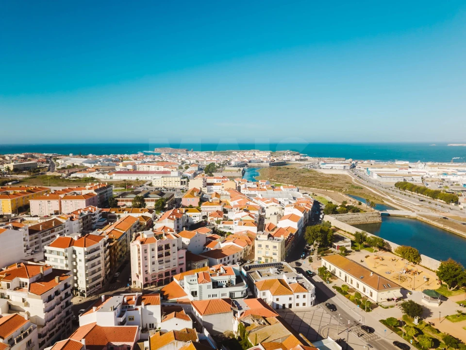 Moradia T3 para Venda em Peniche Foto 6