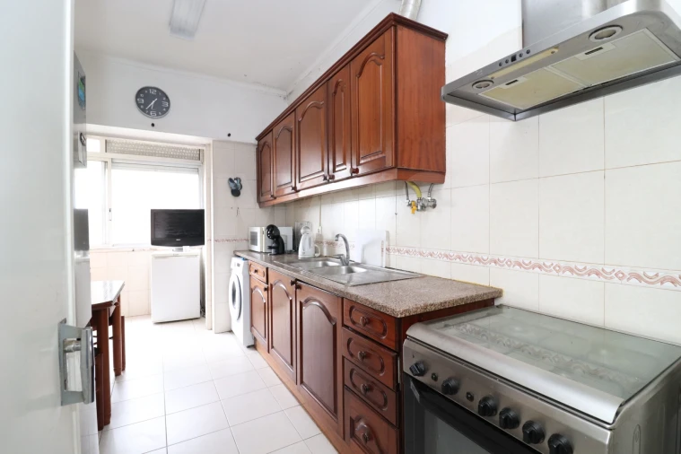 Apartamento T2 para Venda em Lumiar Foto 5