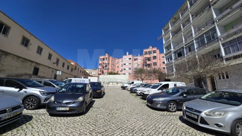 Apartamento T2 para Arrendamento em Ajuda