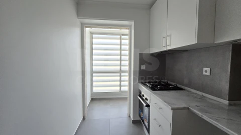 Apartamento T2 para Arrendamento em Ajuda