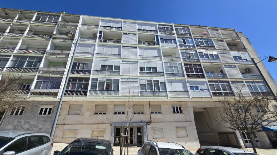 Apartamento T2 para Arrendamento em Ajuda