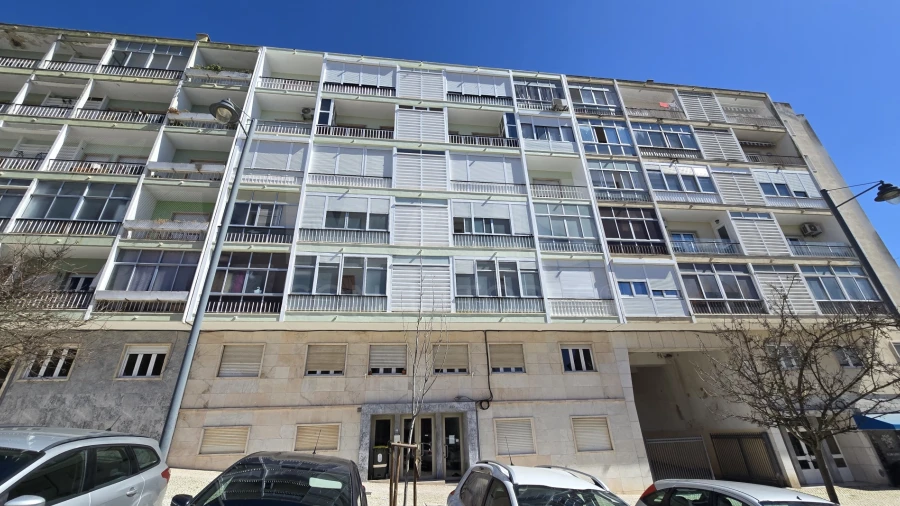 Apartamento T2 para Arrendamento em Ajuda