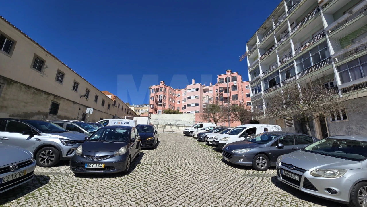 Apartamento T2 para Arrendamento em Ajuda Foto 5