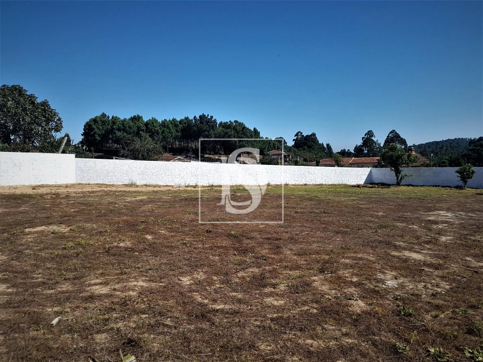 Terreno para Venda em Sandim, Olival, Lever e Crestuma Foto 2