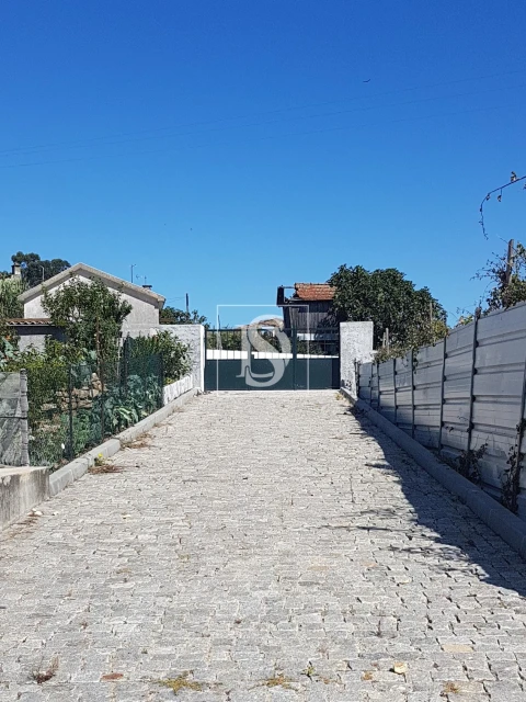 Terreno para Venda em Sandim, Olival, Lever e Crestuma