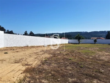 Terreno para Venda em Sandim, Olival, Lever e Crestuma