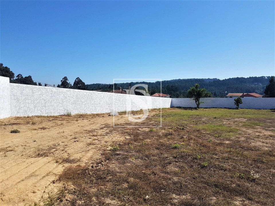 Terreno para Venda em Sandim, Olival, Lever e Crestuma Foto 1