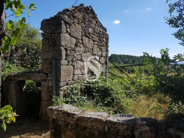 Quinta T0 para Venda em Mouçós e Lamares