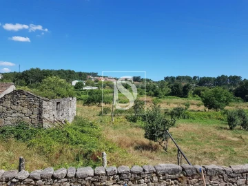 Quinta T0 para Venda em Mouçós e Lamares