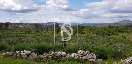 Terreno para Venda em São Lourenço de Ribapinhão