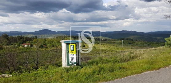 Terreno para Venda em São Lourenço de Ribapinhão