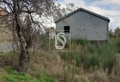 Moradia T2 para Venda em Mouçós e Lamares