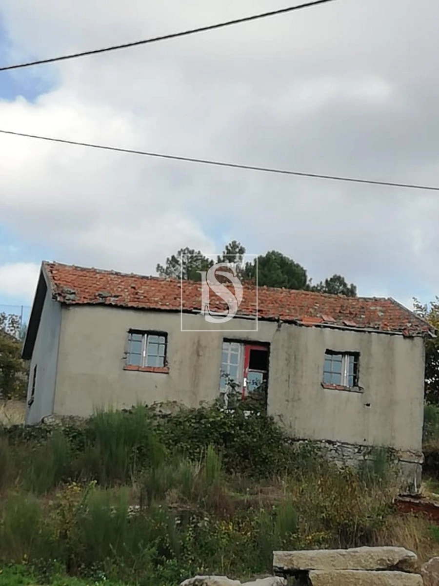 Moradia T2 para Venda em Mouçós e Lamares Foto 3