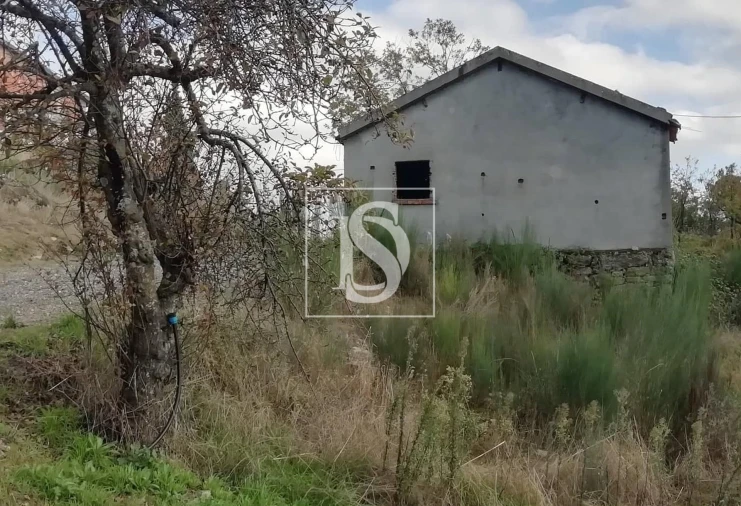 Moradia T2 para Venda em Mouçós e Lamares Foto 2