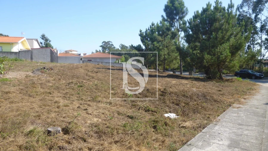 Terreno para Venda em Fradelos