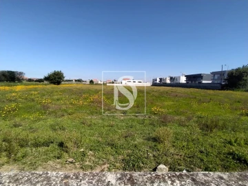 Terreno para Venda em Póvoa de Varzim, Beiriz e Argivai