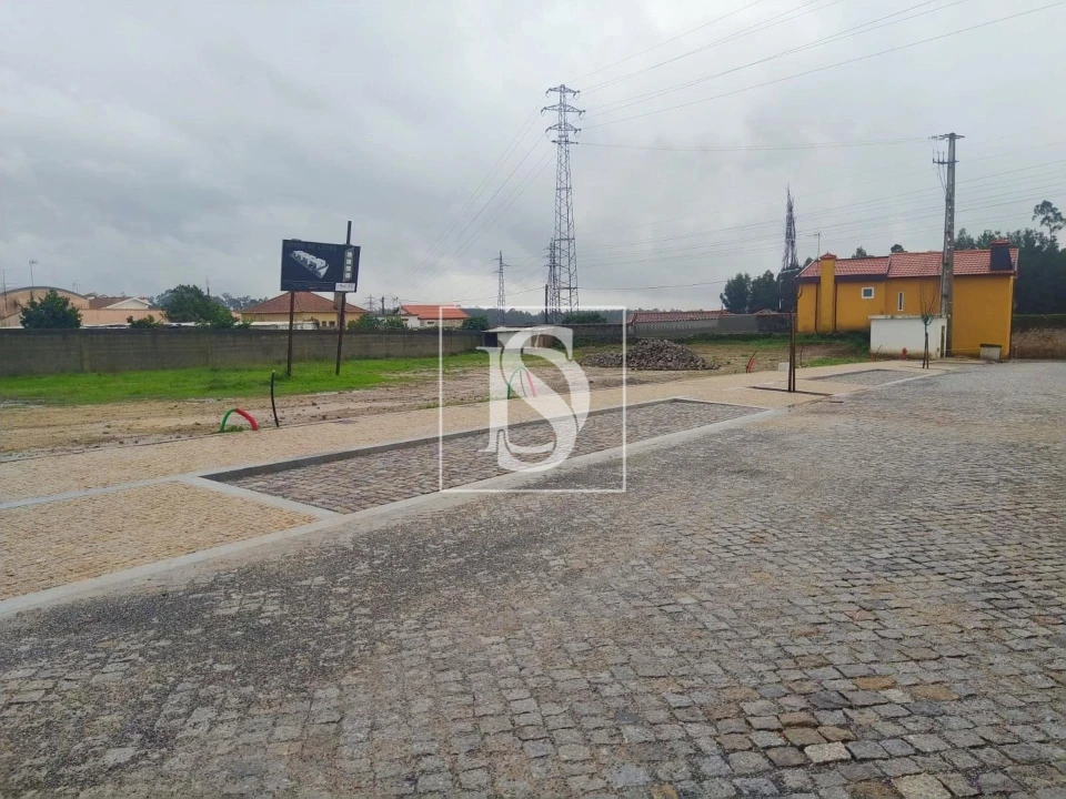 Terreno para Venda em Gião Foto 2