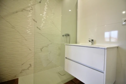 Apartamento T3 para Venda em Póvoa de Varzim, Beiriz e Argivai