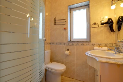 Moradia T4 para Venda em Rio Mau e Arcos