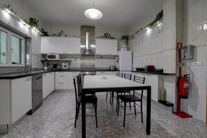 Moradia T4 para Venda em Rio Mau e Arcos