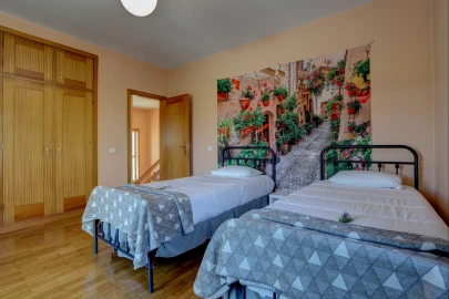 Moradia T4 para Venda em Rio Mau e Arcos