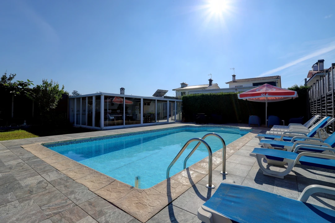 Moradia T4 para Venda em Rio Mau e Arcos Foto 1