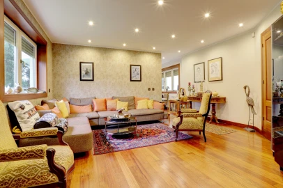 Moradia T4 para Venda em Modivas