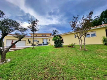 Moradia T4 para Venda em Modivas