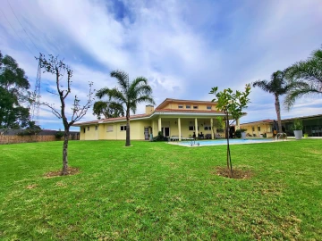 Moradia T4 para Venda em Modivas