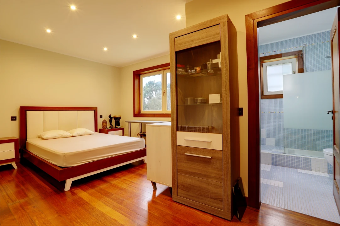 Moradia T4 para Venda em Modivas Foto 25