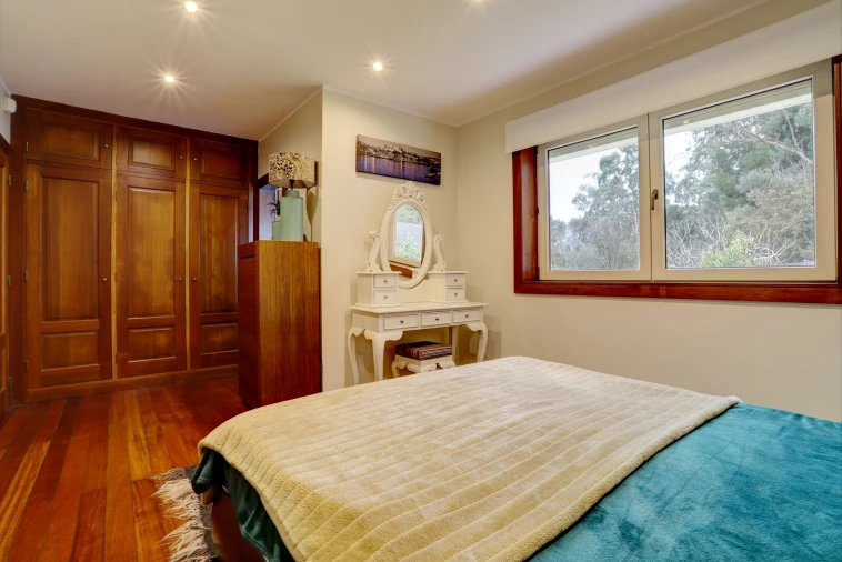 Moradia T4 para Venda em Modivas Foto 37