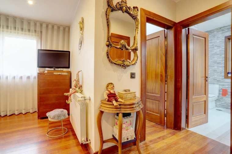 Moradia T4 para Venda em Modivas Foto 32