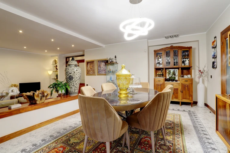 Moradia T4 para Venda em Modivas Foto 6