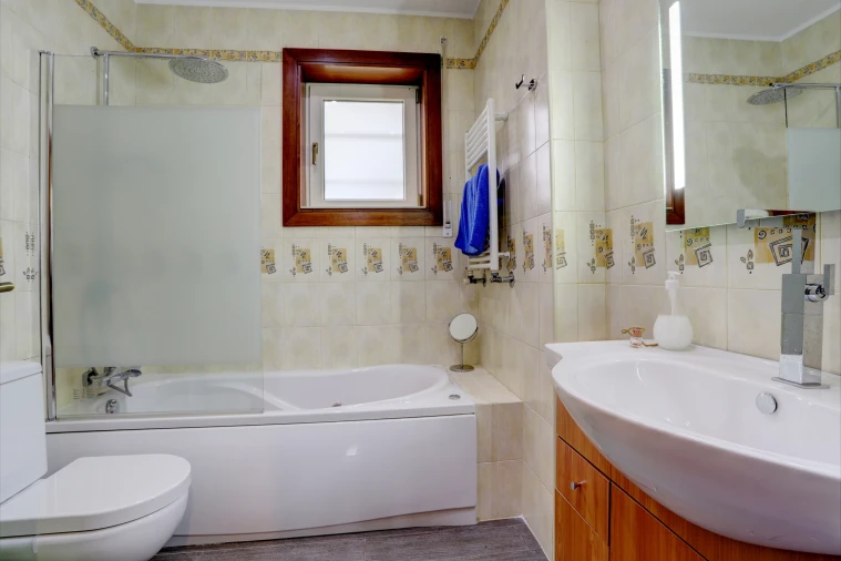 Moradia T4 para Venda em Modivas Foto 21